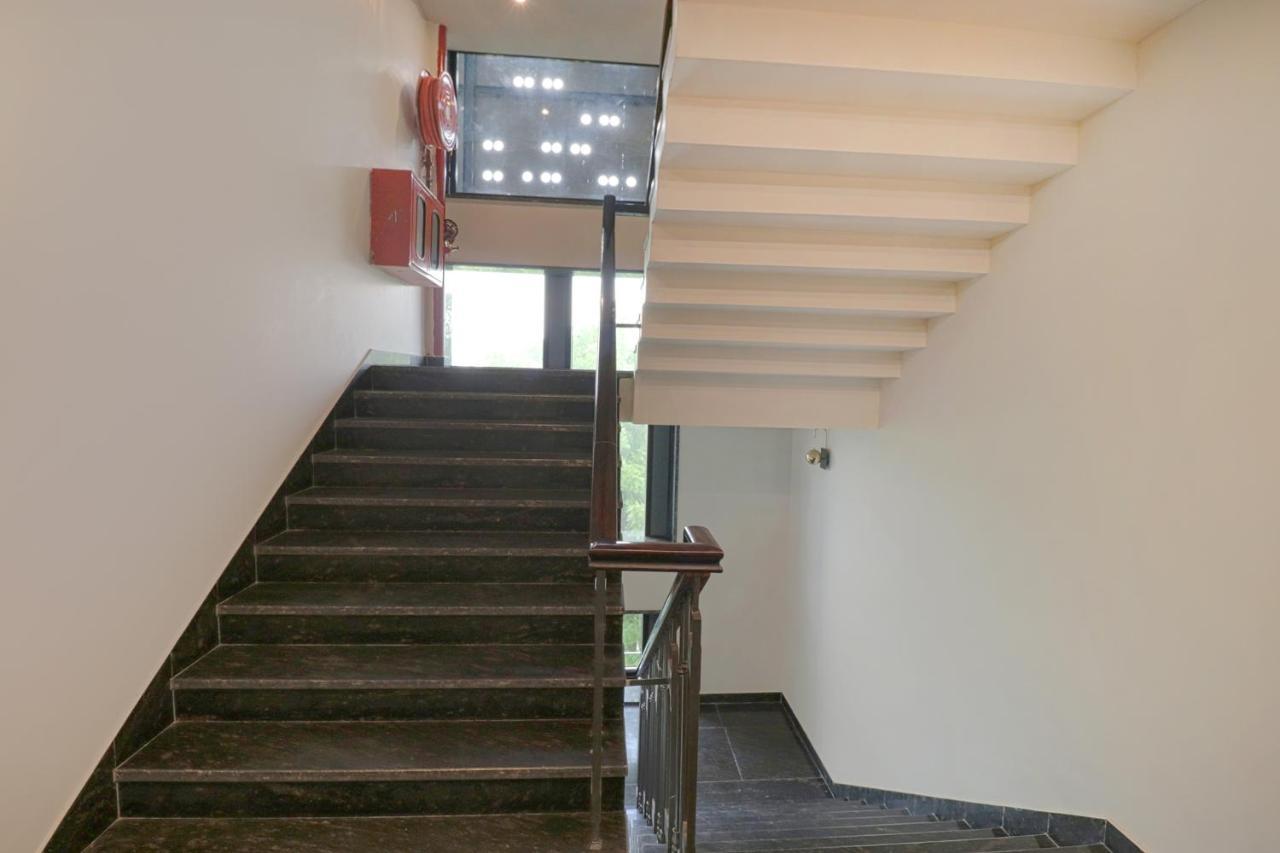 Fabhotel Prime Shanit Delhi  Extérieur photo