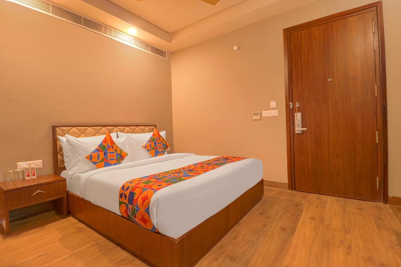 Fabhotel Prime Shanit Delhi  Extérieur photo